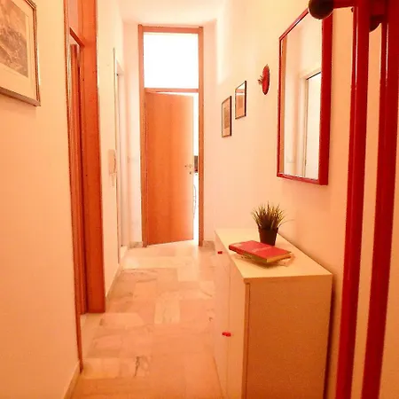 Apartman Cortina 1 *