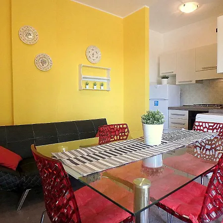 Cortina 1 Apartman *